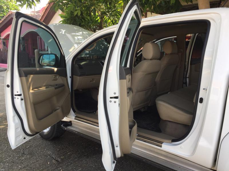 TOYOTA Hilux Vigo Champ 2.5 2012