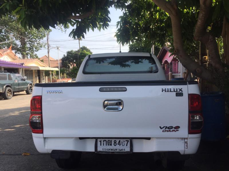 TOYOTA Hilux Vigo Champ 2.5 2012