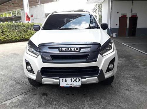 ISUZU D-MAX V-Cross Max 4D 2018