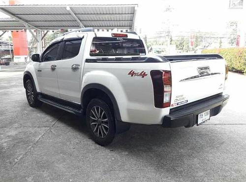 ISUZU D-MAX V-Cross Max 4D 2018