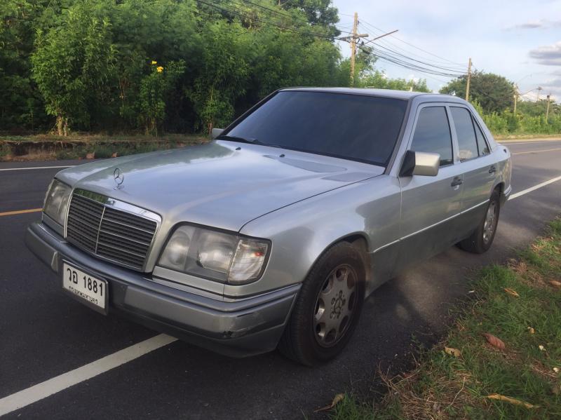 BENZ E220 A 1995