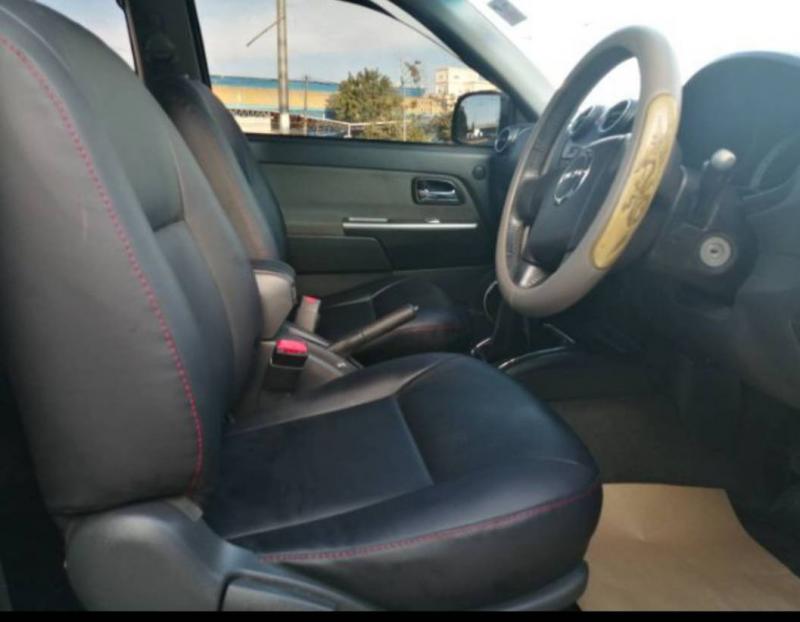 ISUZU D-Max 2.5 Hi-Lander 2011