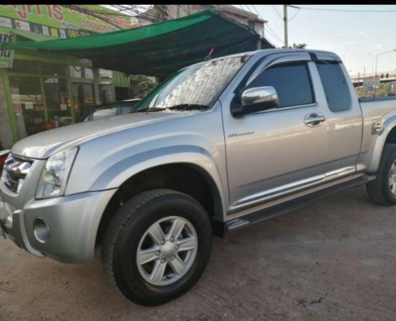 ISUZU D-Max 2.5 Hi-Lander 2011