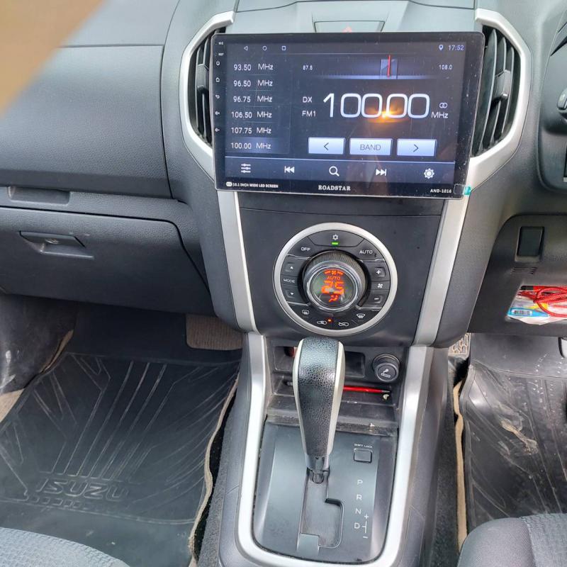ISUZU d-max Hi-lander 2.5 2012