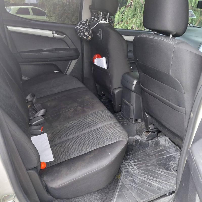 ISUZU d-max Hi-lander 2.5 2012