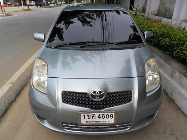 TOYOTA Yaris 2006