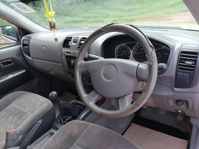 ISUZU D-max 2004
