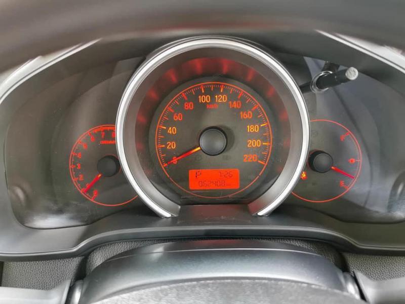 HONDA Jazz Gk Auto Cvt 2016