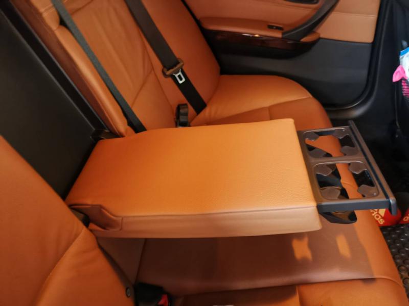 BMW E90 320i se LCI 2010