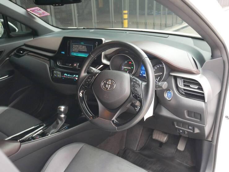 TOYOTA ขายรถ TOYOYA C-HR 1. 2018
