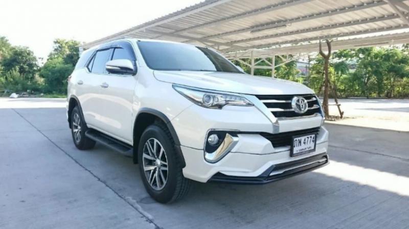 TOYOTA Fortuner 2.4v auto 2016