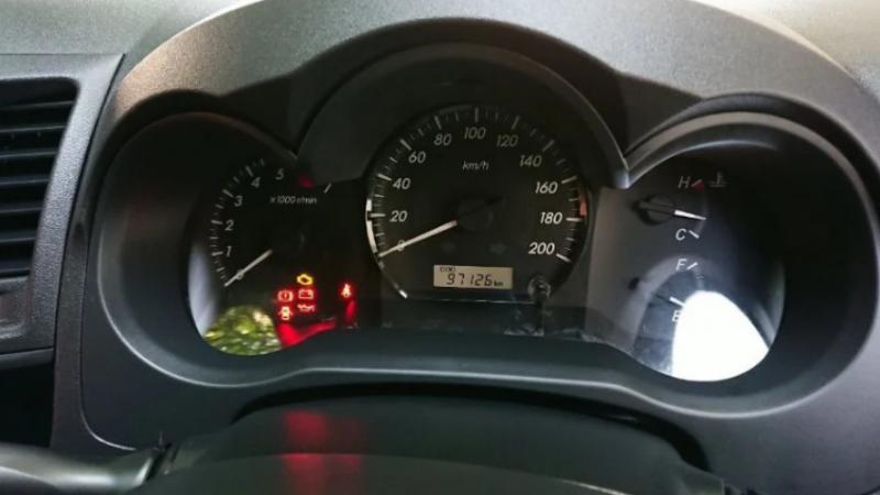 TOYOTA Hilux Vigo Champ 2012