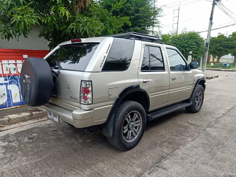ISUZU Vega 2.8 turbo 1999