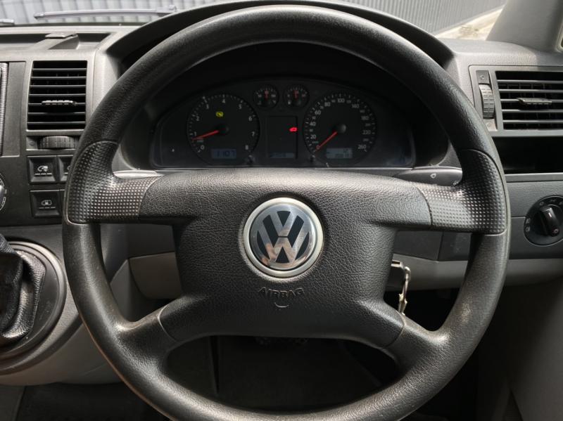 VOLKSWAGEN transporter 2004