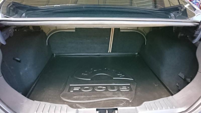 FORD Focus 1.6 top 2012