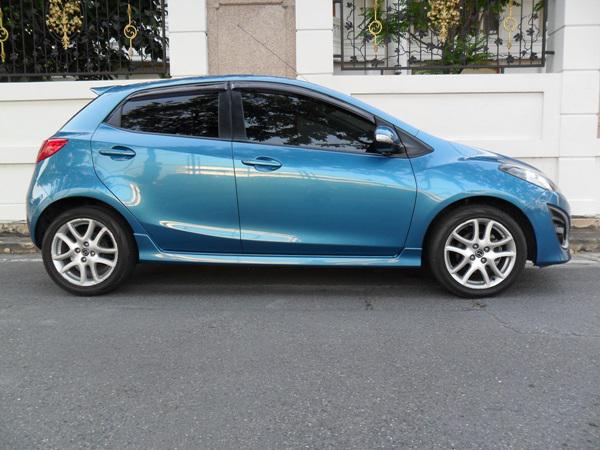 MAZDA Mazda2 2013