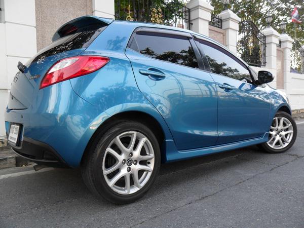 MAZDA Mazda2 2013