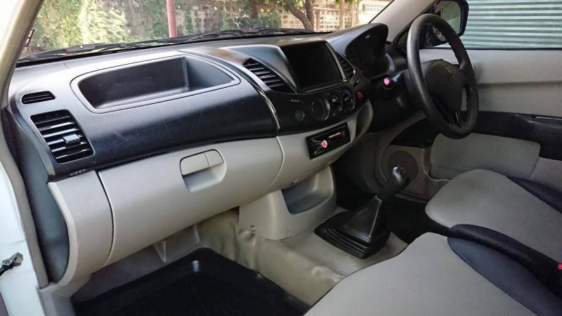 MITSUBISHI Triton 2.4 2012