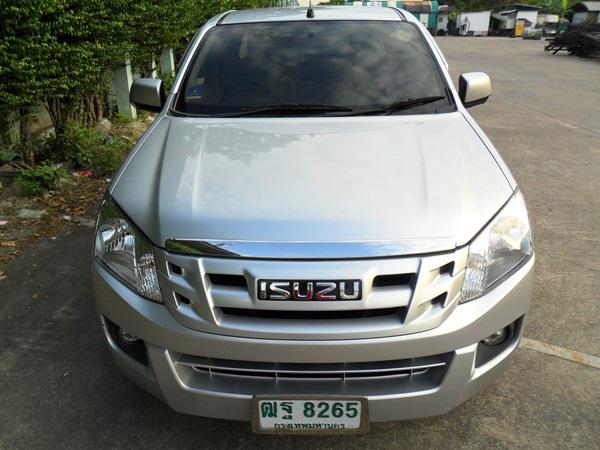 ISUZU Dmax SpaceCab 2012