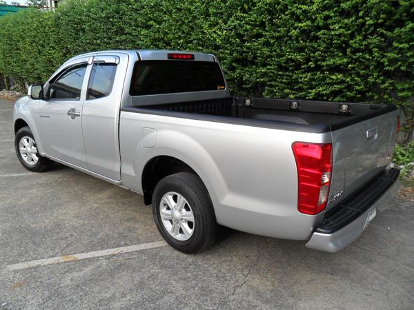 ISUZU Dmax SpaceCab 2012