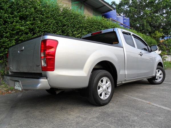 ISUZU Dmax SpaceCab 2012