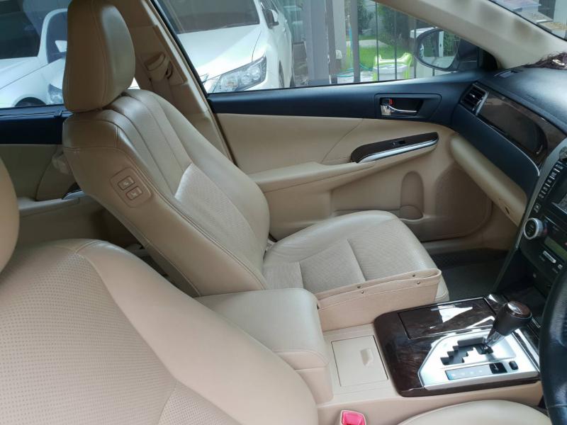 TOYOTA camry 2.5 Hybrid 2012