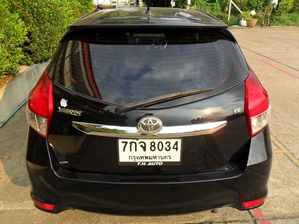 TOYOTA Yaris 2013