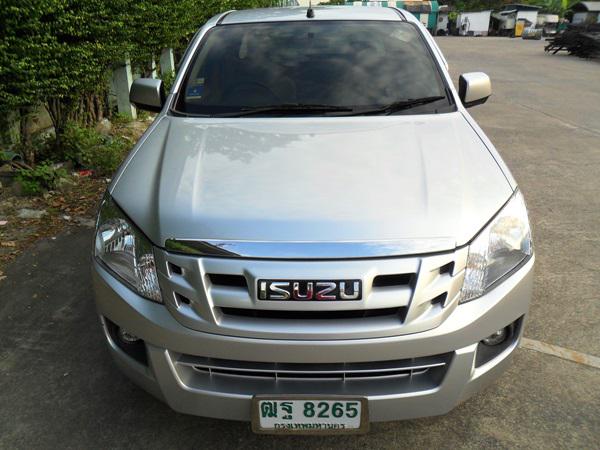 ISUZU Space Cab 2012