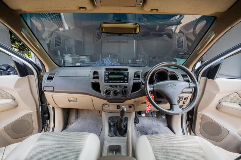 TOYOTA Vigo 2.5E Smart Cab 2011