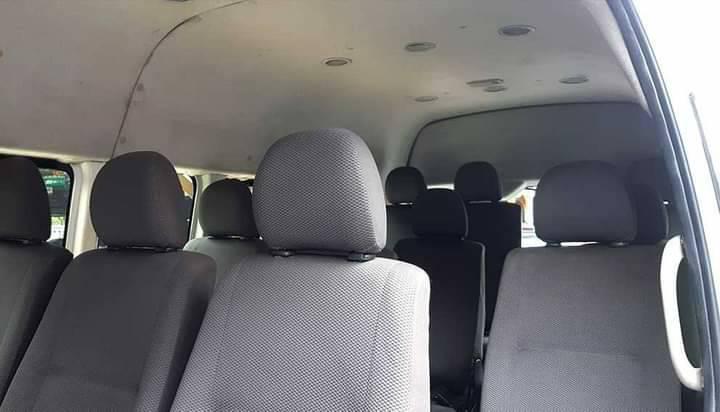 TOYOTA COMMUTER 2.7 2010