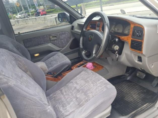 ISUZU Adventure 3.0 di aut 2002