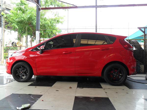 FORD Fiesta 2013