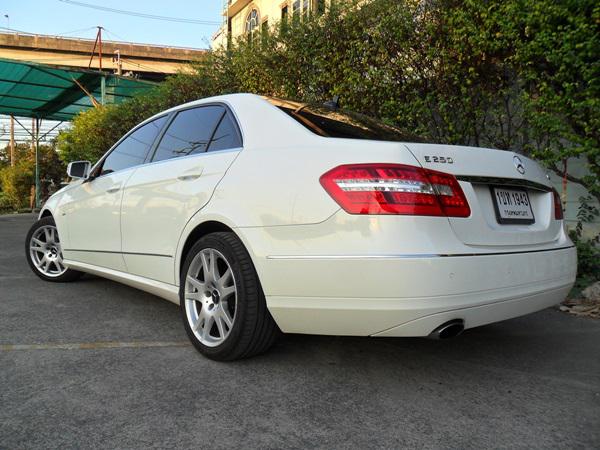 BENZ E250 2011