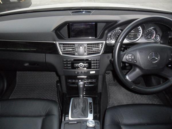 BENZ E250 2011