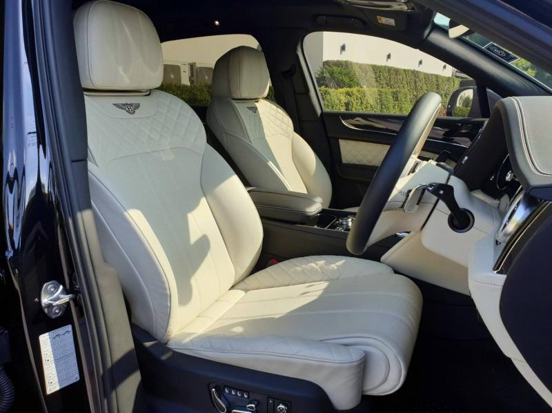 BENZ Bentley 2020