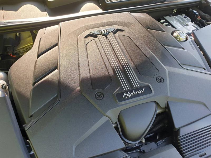 BENZ Bentley 2020