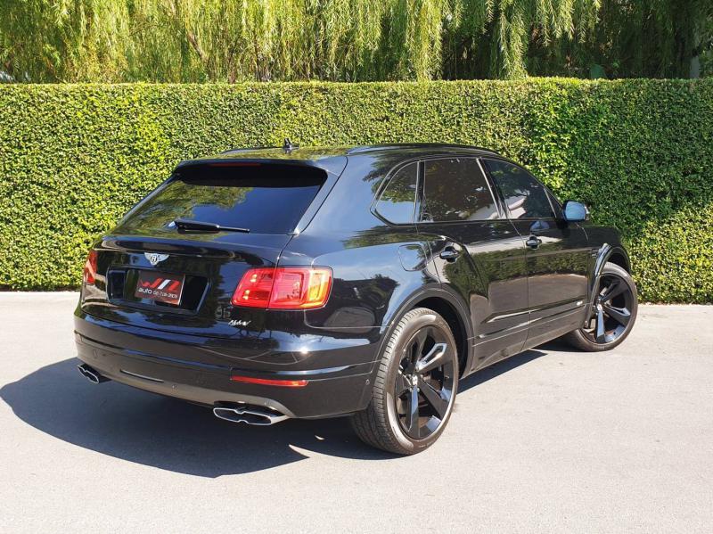 BENZ Bentley 2020