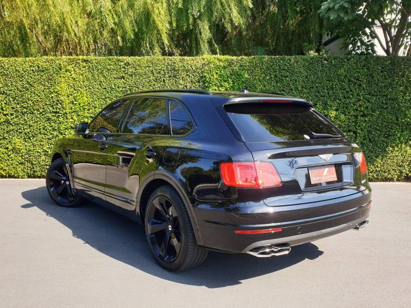 BENZ Bentley 2020