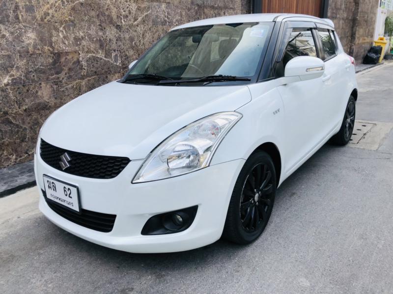 SUZUKI Swift 2012