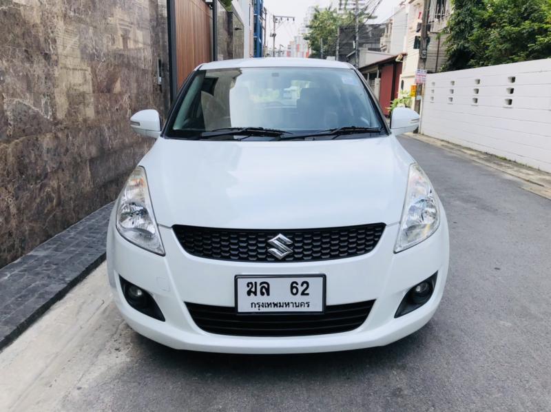 SUZUKI Swift 2012