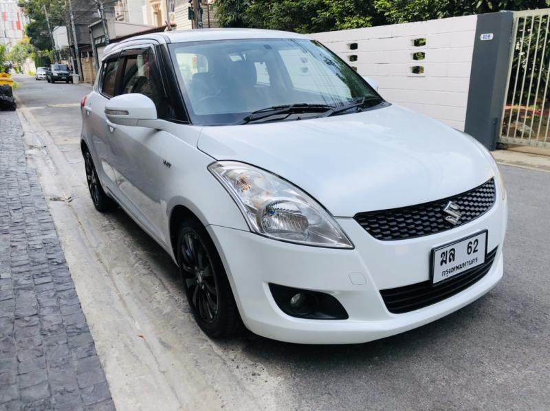 SUZUKI Swift 2012