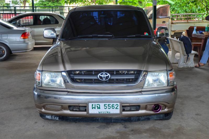 TOYOTA Hilux Tiger D4D 2.5  2003