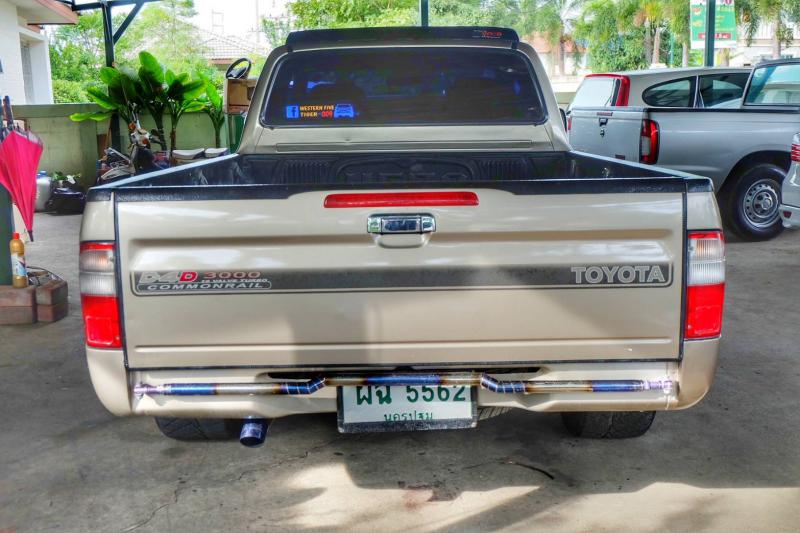 TOYOTA Hilux Tiger D4D 2.5 2003