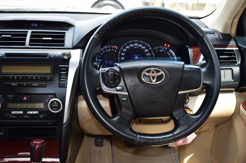 TOYOTA CAMRY 2.0 G 2013