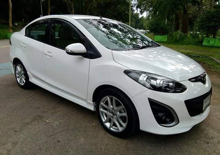 MAZDA Mazda 2 Elegance 2012