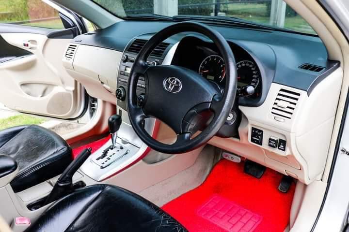 TOYOTA Altis 2011