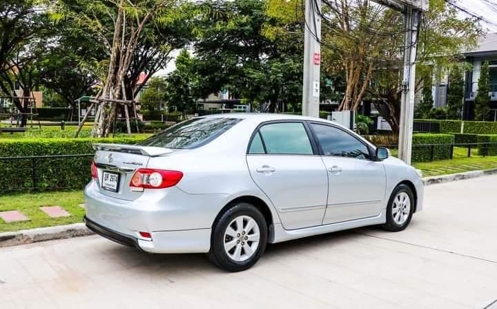TOYOTA Altis 2011