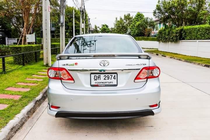 TOYOTA Altis 2011