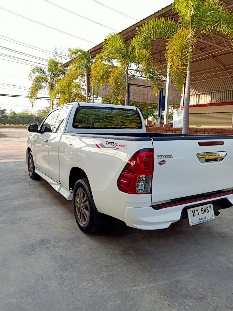 TOYOTA Hilux Revo 2016