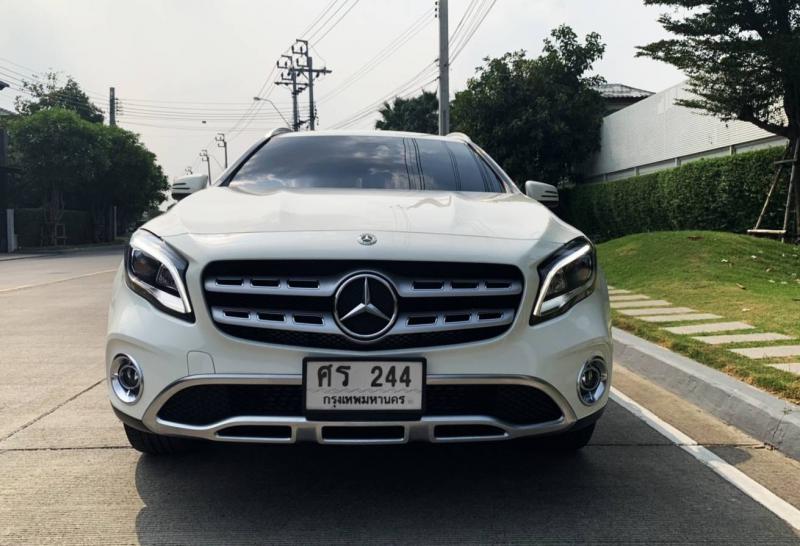 BENZ GLA200 2018